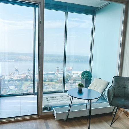 Up 34 Floor Apartments Клайпеда Екстер'єр фото