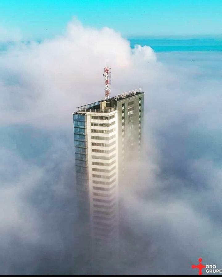 Up 34 Floor Apartments Клайпеда Екстер'єр фото